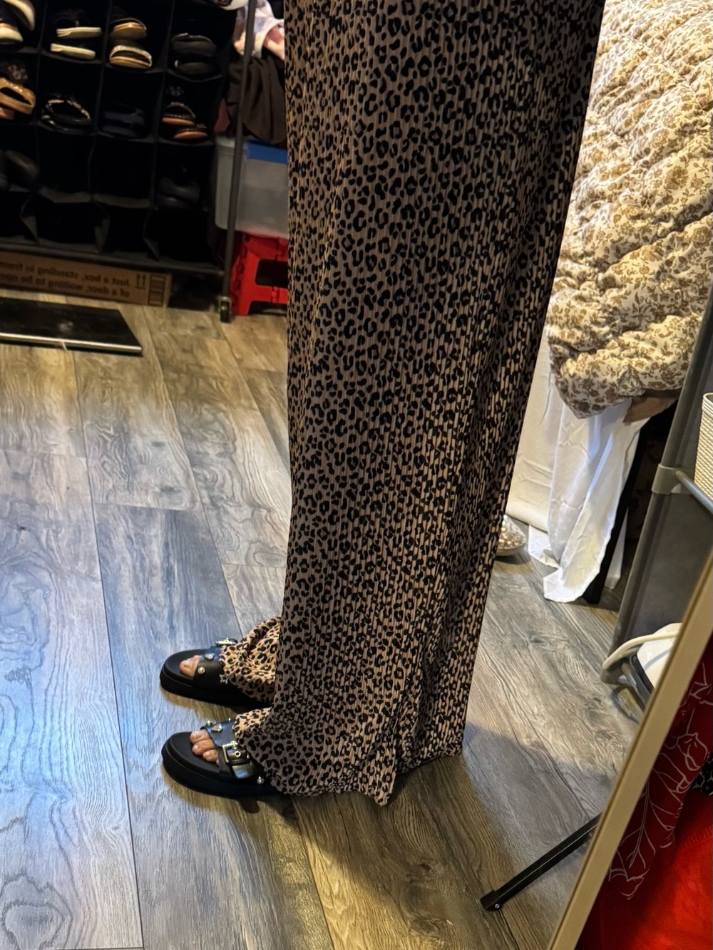 BOLD elements Leopard Print Wide-Leg Pants - Tan & Black - Picture 8 of 12